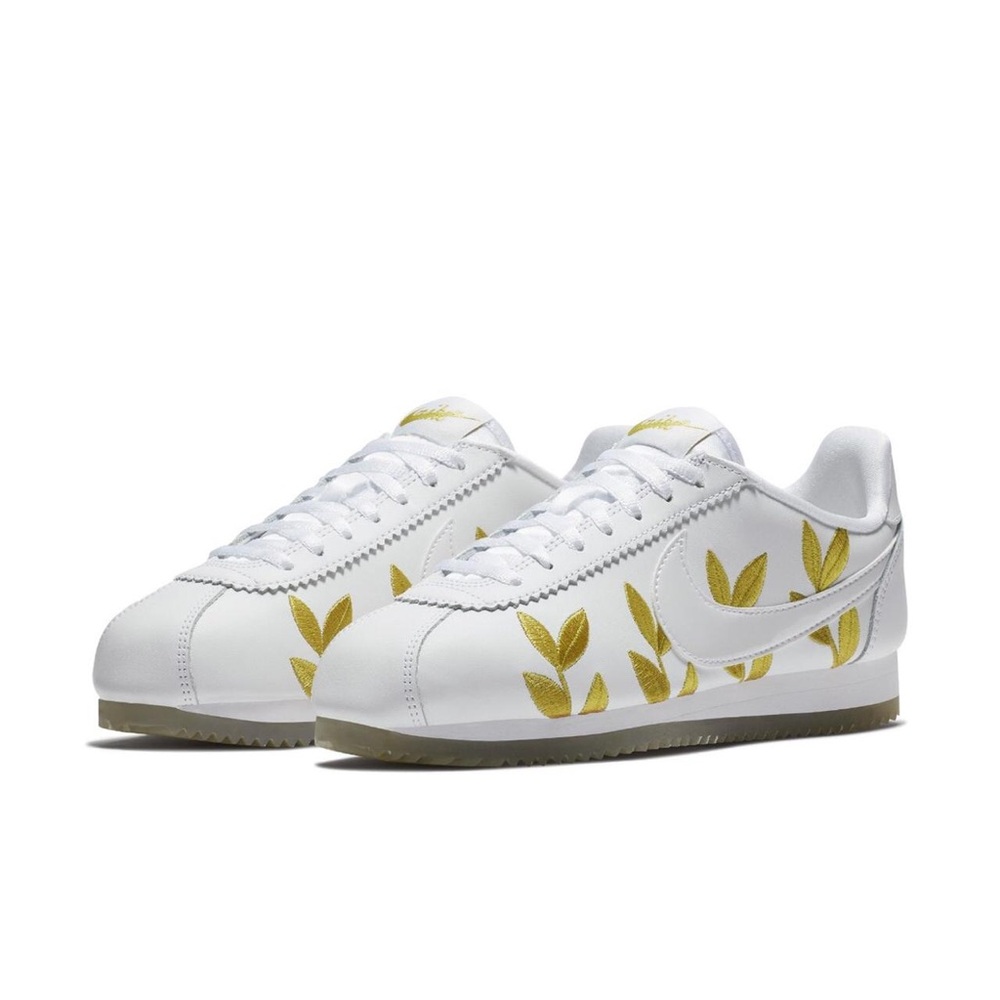 Nike Cortez gold leaves Sneaker